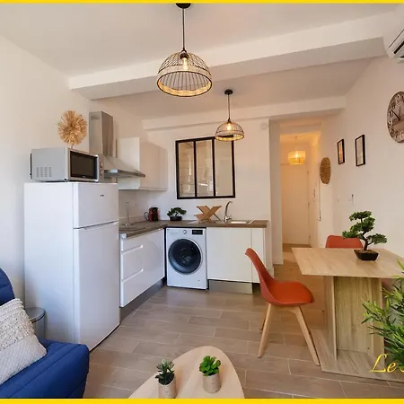Le Morgan - Magnifique Cours Principal Plein Centre Avec Parking Apartment Salon-de-Provence